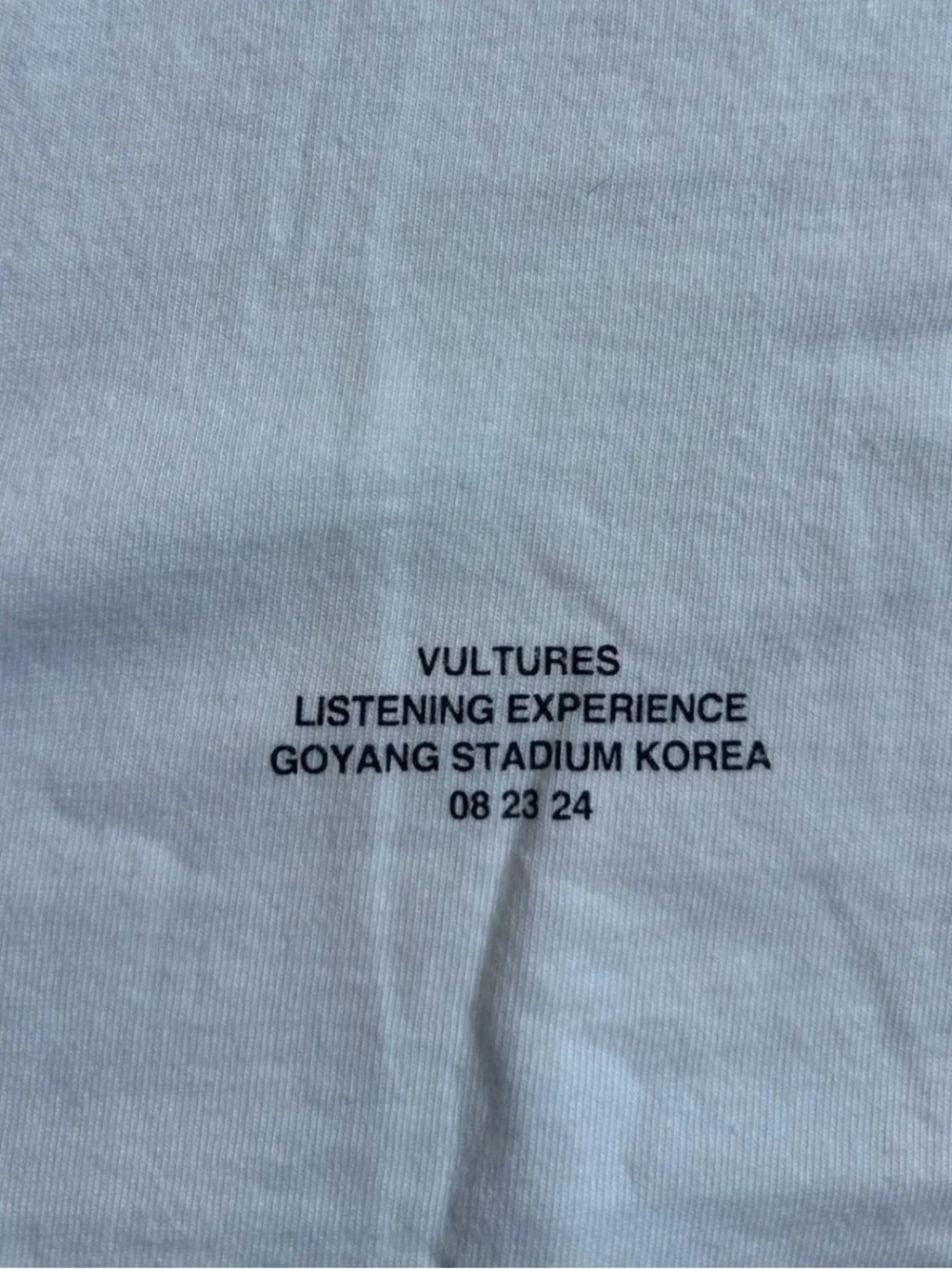 YEEZY VULTURES KOREA EXCLUSIVE II TSHIRT 